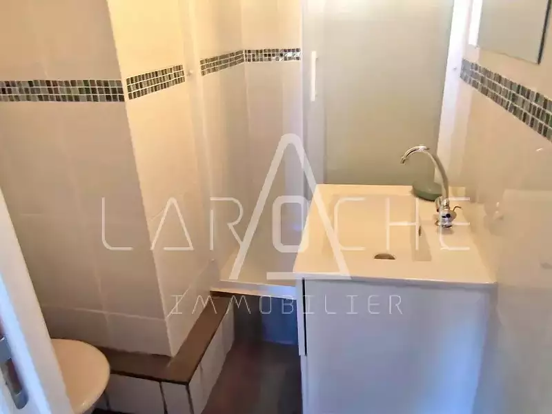 Maison, 221 m²