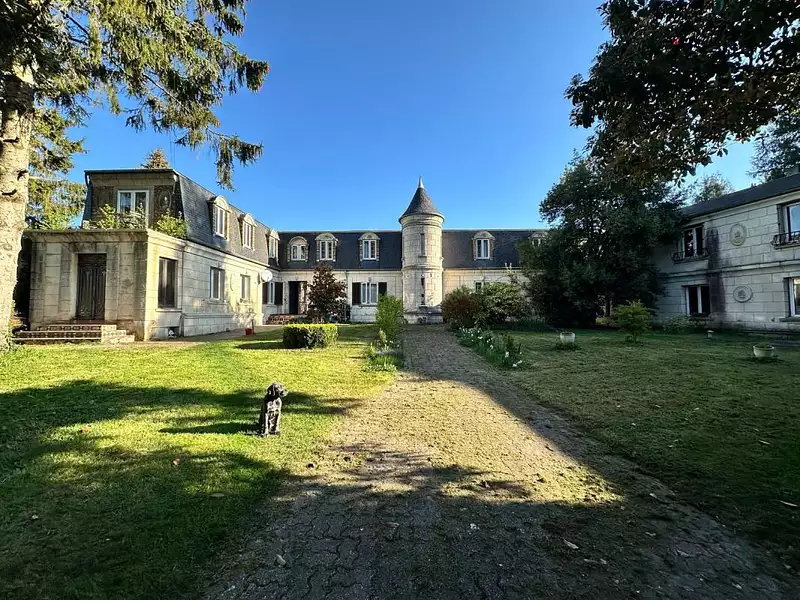 Maison, 733 m²