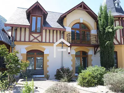Maison, 1 000 m²