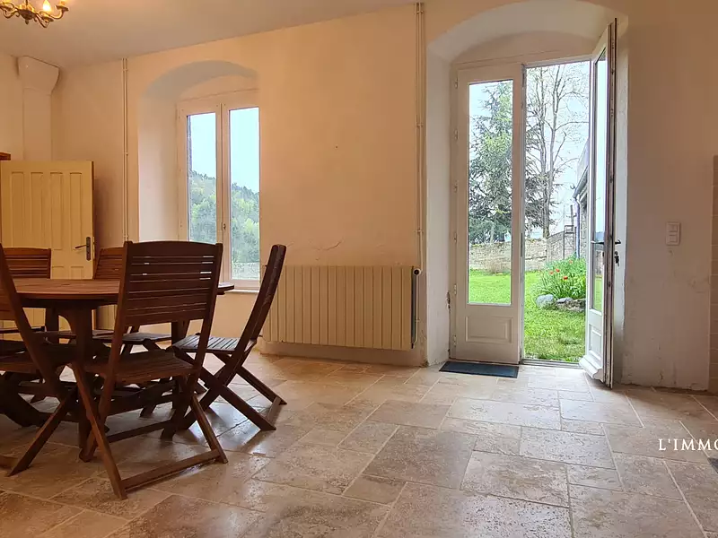 Maison, 307,4 m²