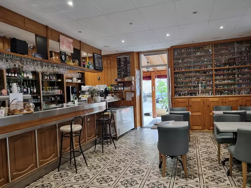 Divers, 683 m²