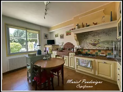 Maison, 212 m²