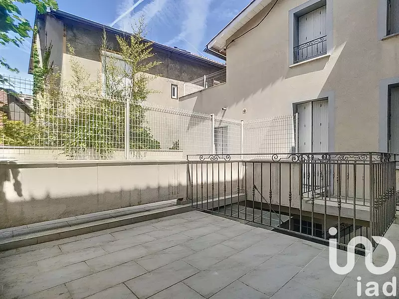 Immeuble, 374 m²