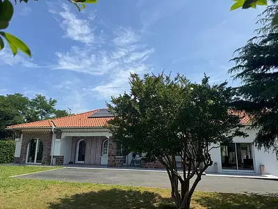 Maison, 250 m²