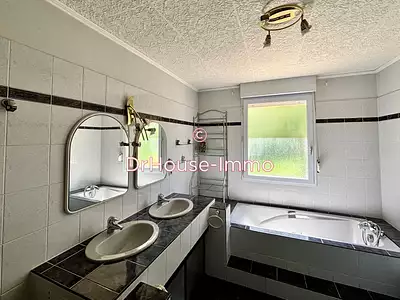Maison, 175 m²