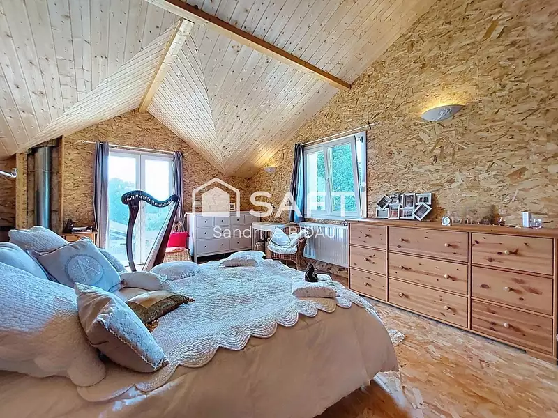 Maison, 225 m²