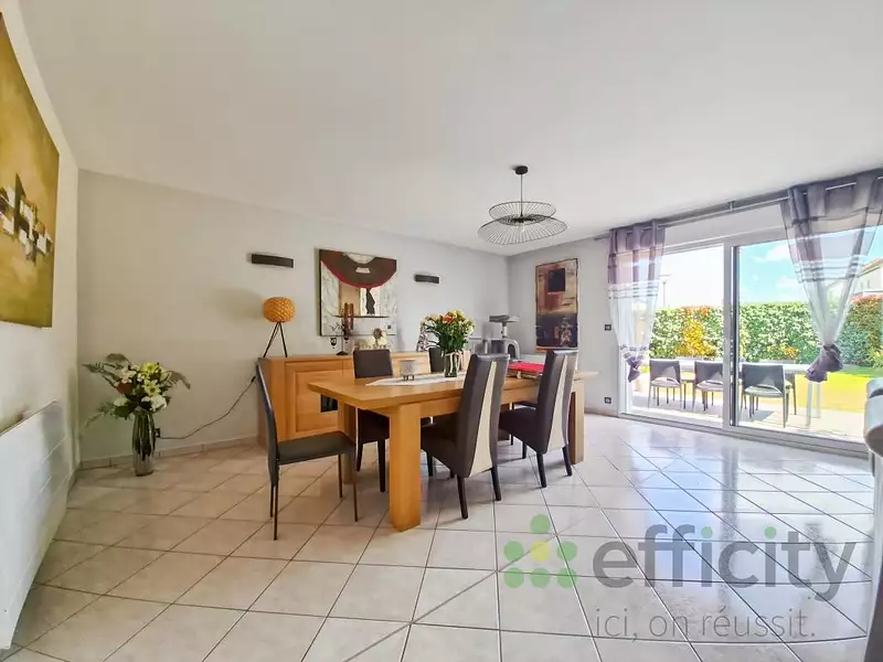 Maison, 160 m²