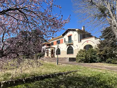 Maison, 325 m²