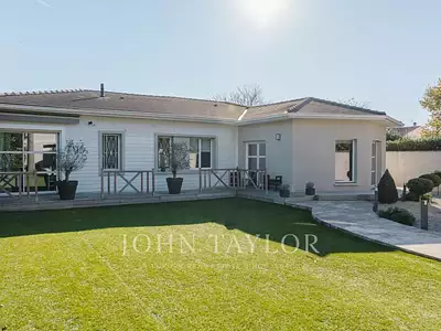 Maison, 300 m²