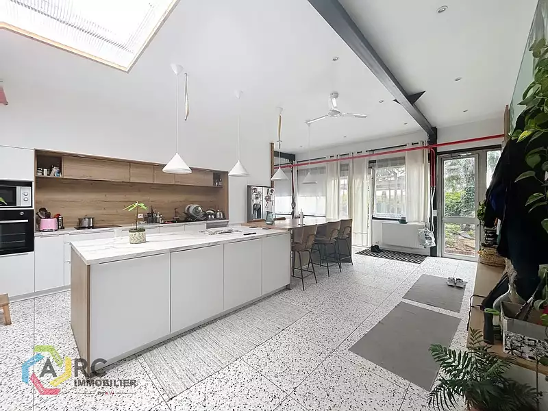 Appartement, 354 m²