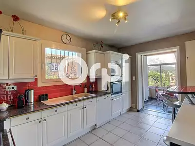 Maison, 200 m²