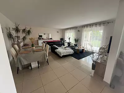 Maison, 166 m²