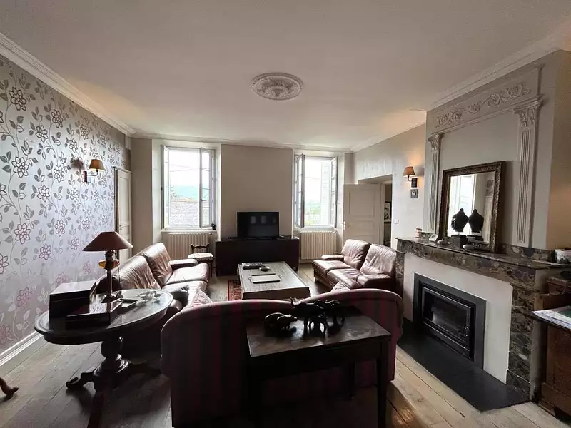 Maison, 335 m²