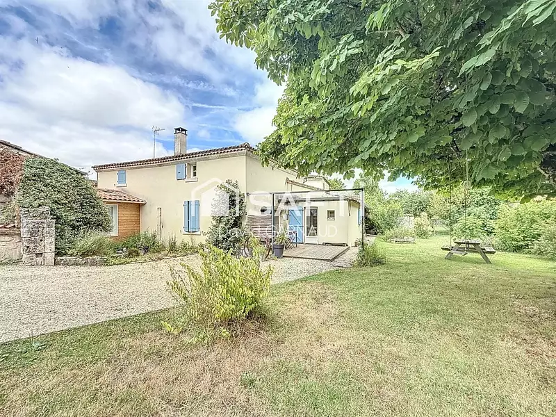 Maison, 167 m²