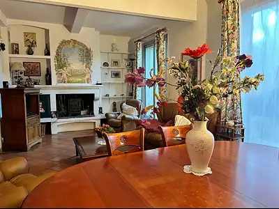 Maison, 280 m²