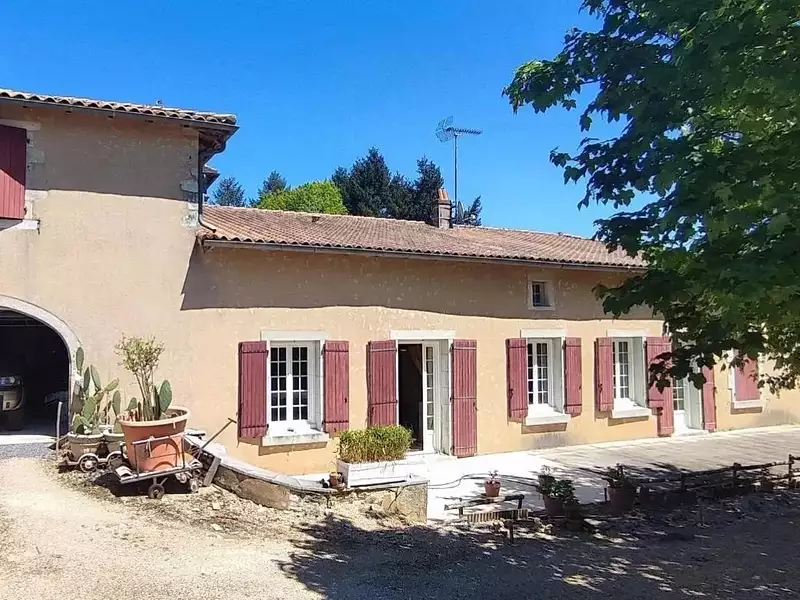 Maison, 260 m²