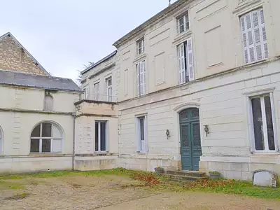 Maison, 240 m²