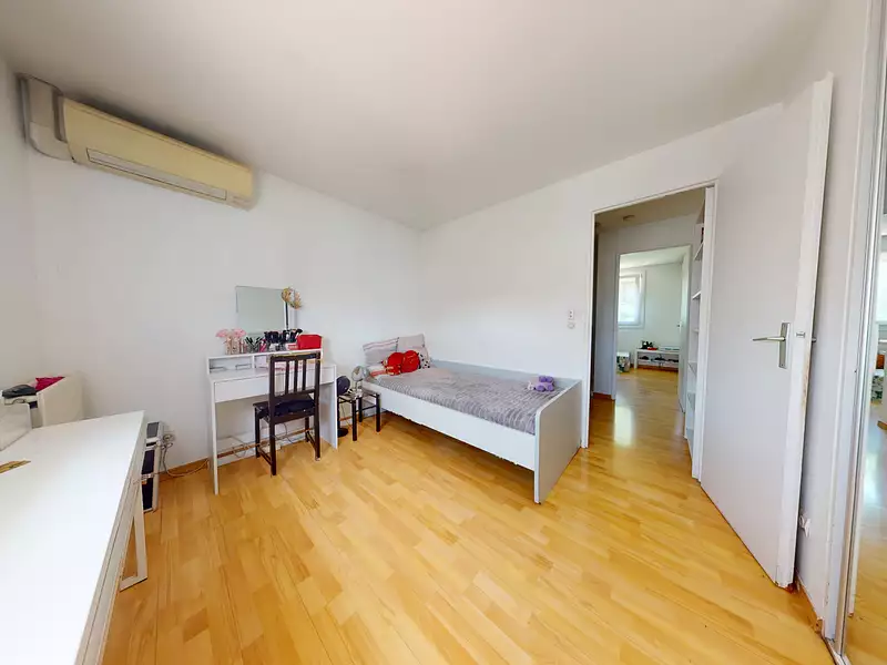 Maison, 94 m²