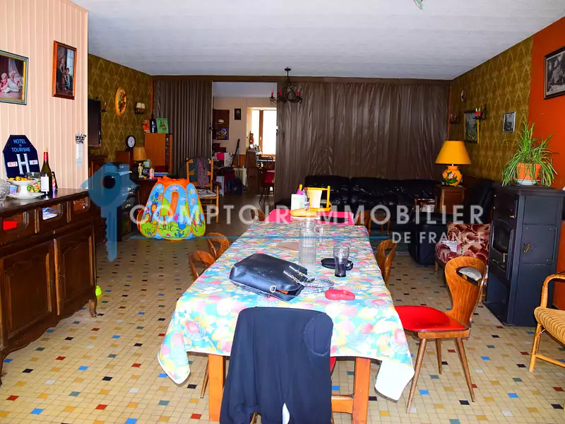 Maison, 280 m²