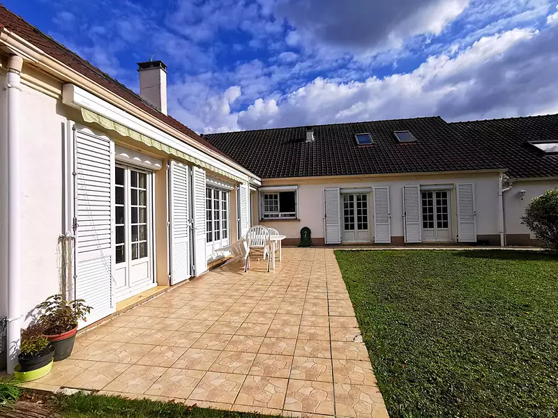Maison, 151 m²