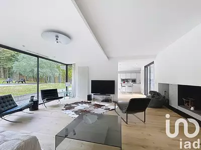 Maison, 197 m²