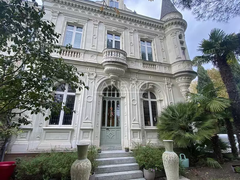 Maison, 225 m²