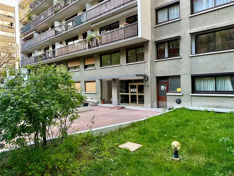 Parking, 100 m²