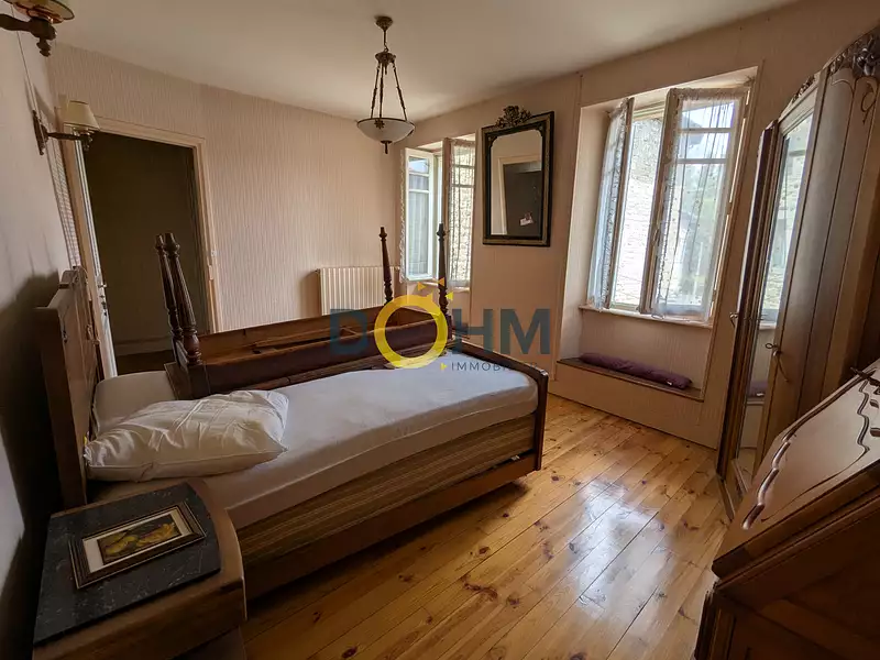 Maison, 248 m²