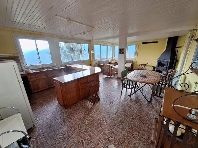 Maison, 280 m²