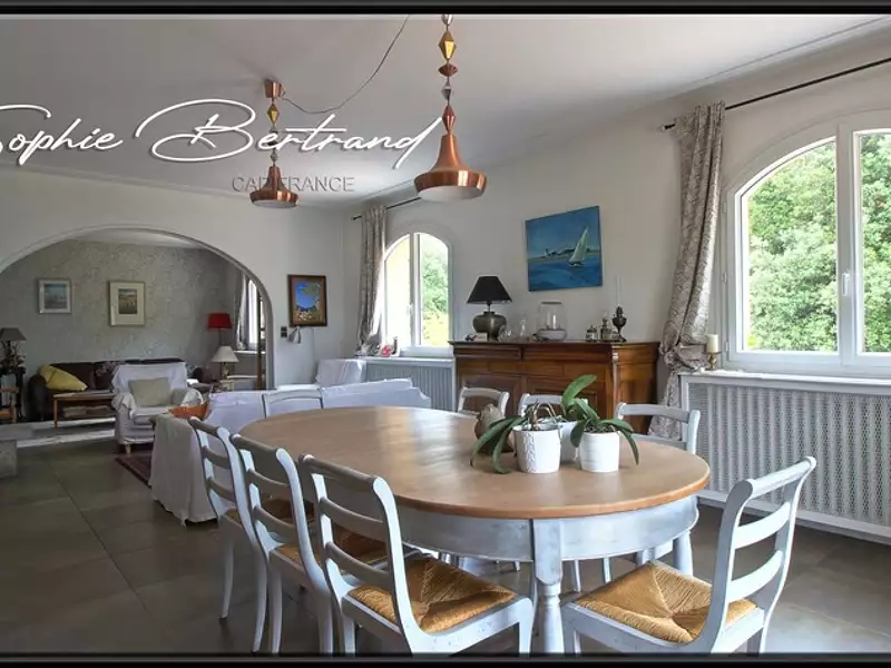Maison, 236 m²