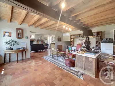 Maison, 255,6 m²