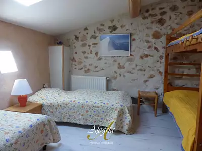 Maison, 505 m²