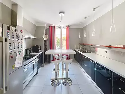 Maison, 297 m²