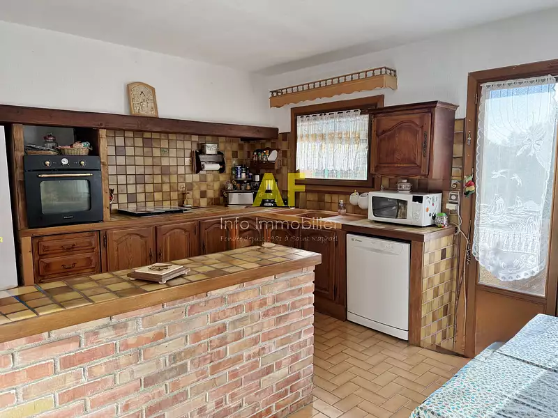 Maison, 210 m²