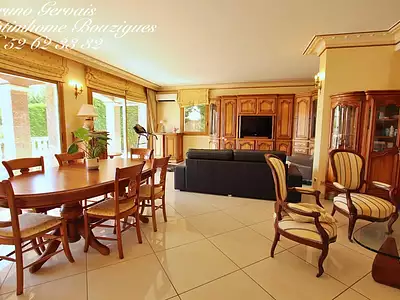 Maison, 250 m²