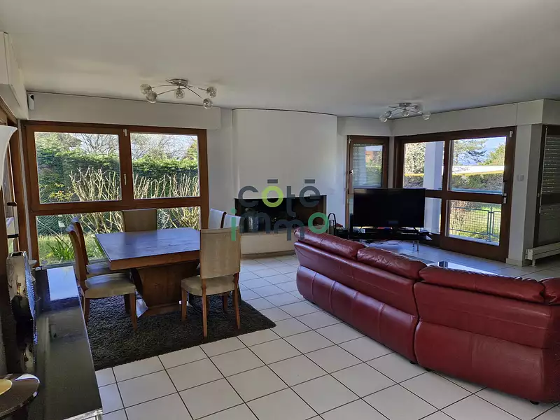Maison, 245,26 m²