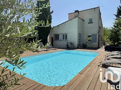 Maison, 250 m²