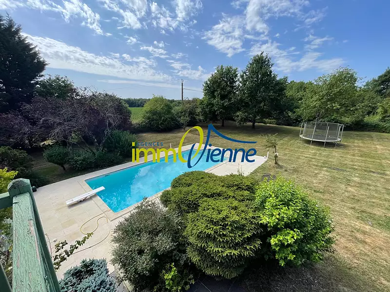 Maison, 180 m²