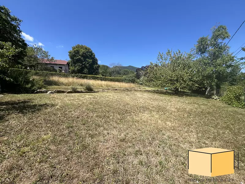 Terrain, 779 m²