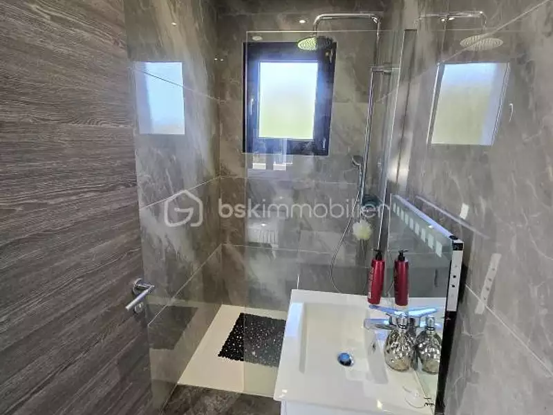 Maison, 159 m²