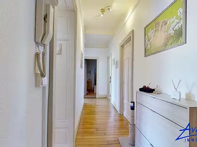 Immeuble, 698 m²