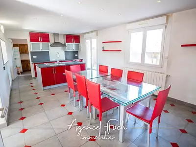 Maison, 157 m²