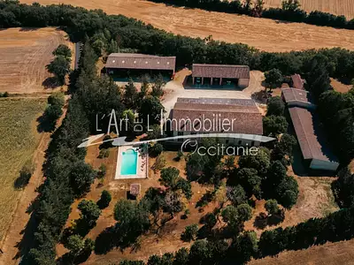 Maison, 250 m²
