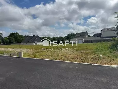 Terrain, 821 m²