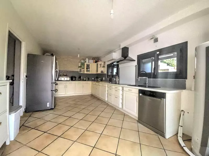 Maison, 211 m²