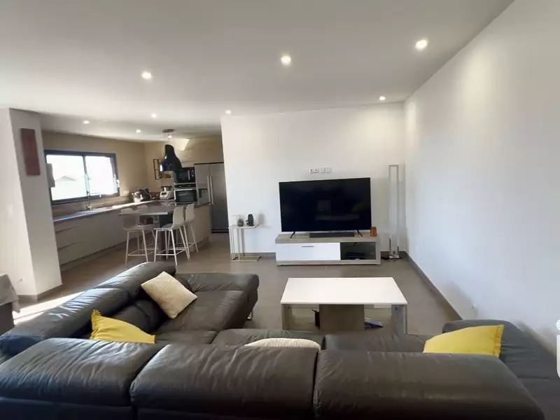 Maison, 165 m²