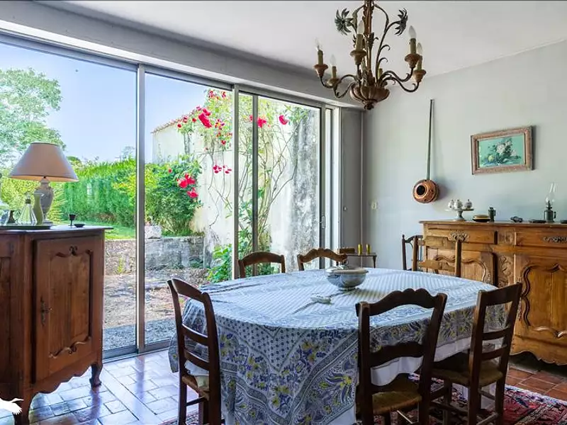 Maison, 316 m²