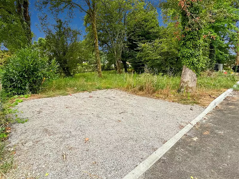 Terrain, 657 m²