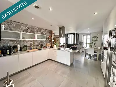 Maison, 195 m²