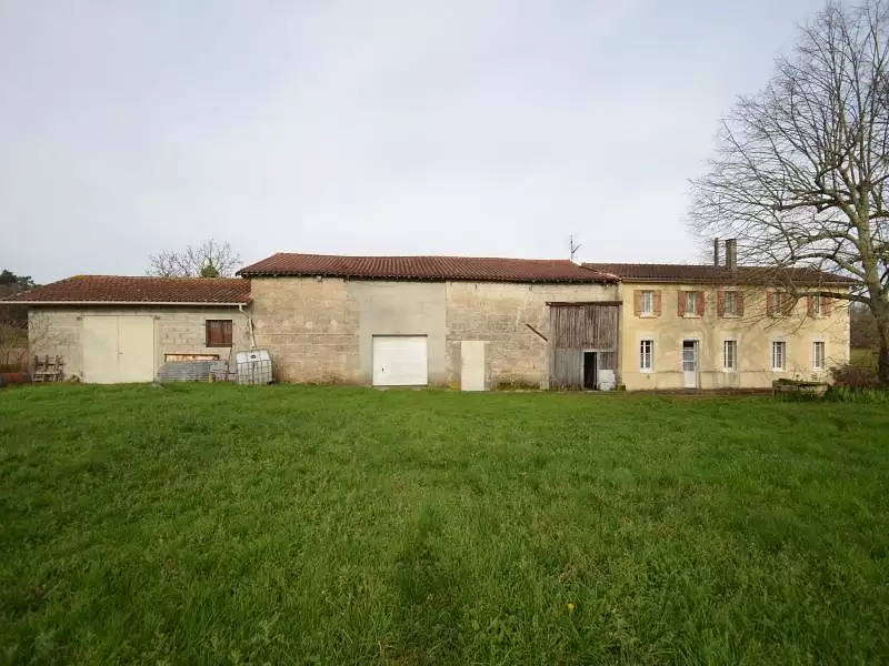 Maison, 141 m²